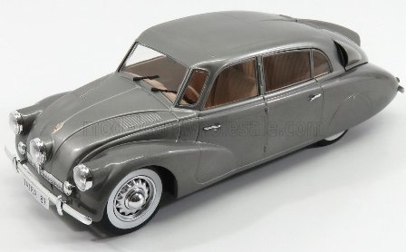 Model Car Group - 1:18 Scale